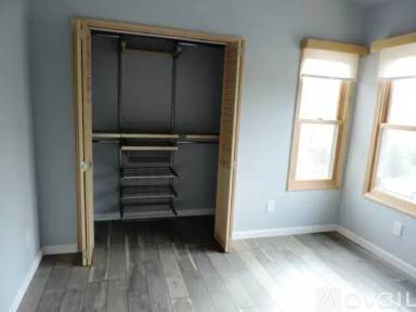 Main picture of 442 Marshall Dr