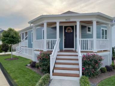 Main picture of 1400 Charles St