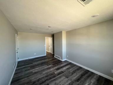 Main picture of 602 N Ridgeview Dr