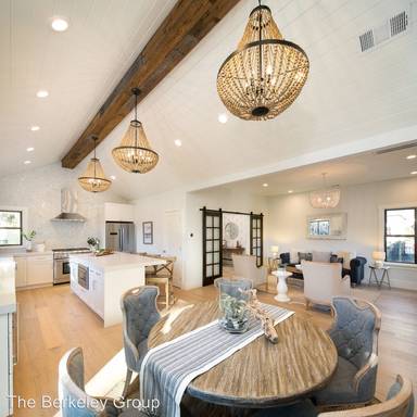 Main picture of 2712 College Ave