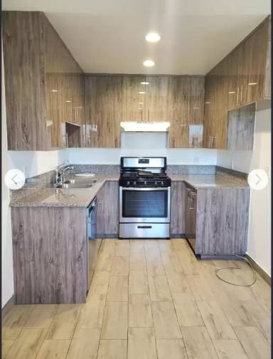 Main picture of 622 E Providencia Ave