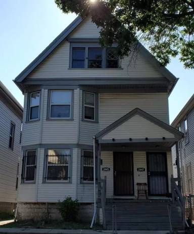 Main picture of 2445 N 34th St