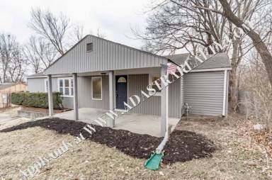 Main picture of 11409 E 83rd St