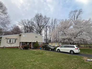 Main picture of 898 Flora Ln