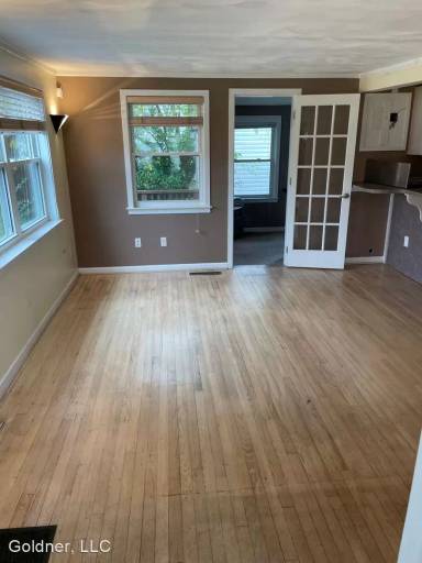 Main picture of 404 24th St