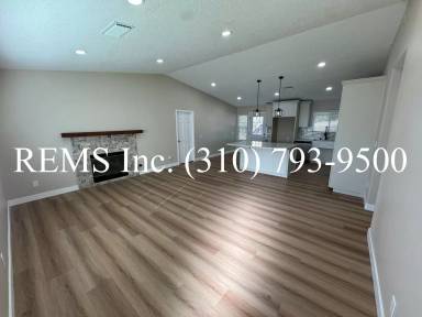 Main picture of 7775 Maple Ave