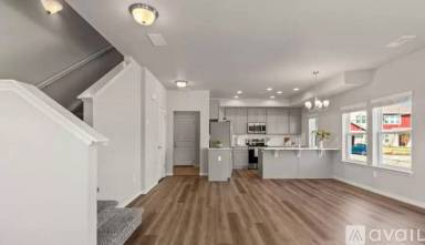 Main picture of 1688 Grand Ave