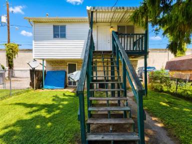 Main picture of 2634 Guyan Ave