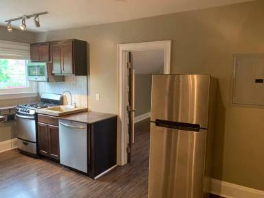 Main picture of 302 S Negley Ave