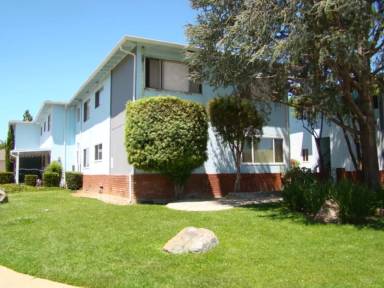 Main picture of 2895 Joseph Ave