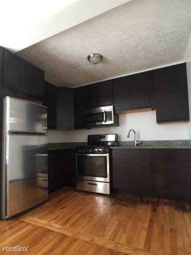 Main picture of 4457 W Diversey Ave