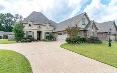 Main picture of 485 Dogwood South Ln