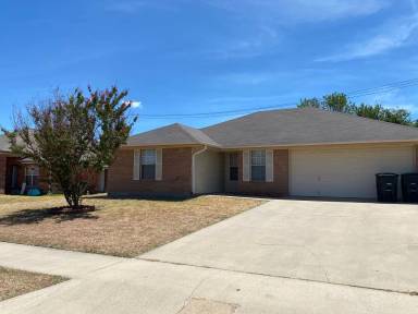 Main picture of 4004 Hitchrock Dr