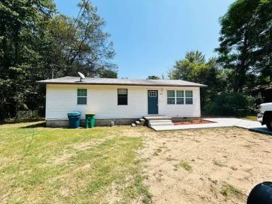 Main picture of 3811 Franklin Ave