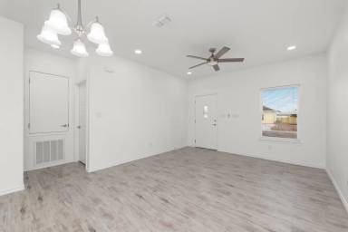 Main picture of 411 Hinojosa Dr