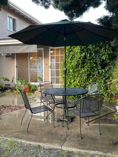 Main picture of 13753 Burbank Blvd