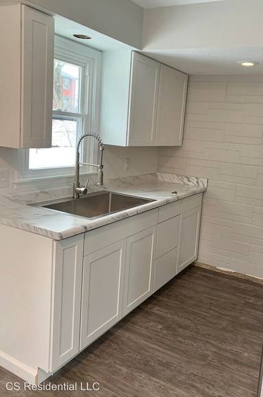 Main picture of 2704 Magnolia Dr