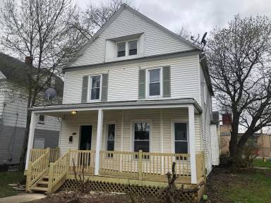 Main picture of 166 8th St NW