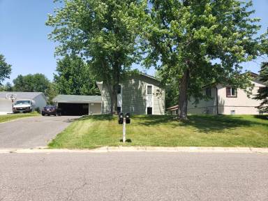 Main picture of 819 7th Ave SW