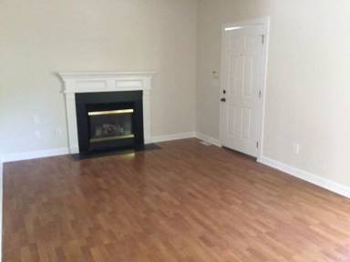 Main picture of 504 E Maple Ave
