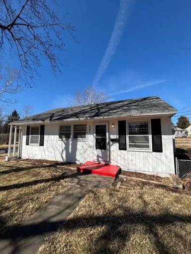 Main picture of 261 Cameron Rd