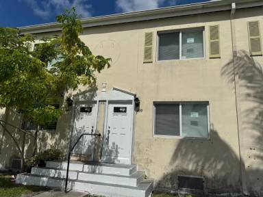 Main picture of 439 NW 84th St