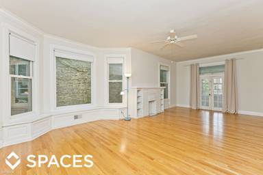 Main picture of 1458 W Belle Plaine Ave