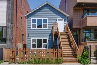 Main picture of 1472 W Ohio St