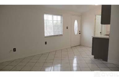 Main picture of 3806 Linda Vista Dr