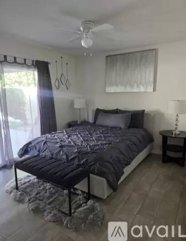 Main picture of 54711 Avenida Herrera