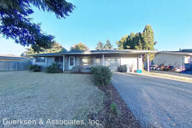Main picture of 3270 NE Dorchester Way