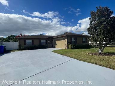 Main picture of 2558 Mill Run Blvd