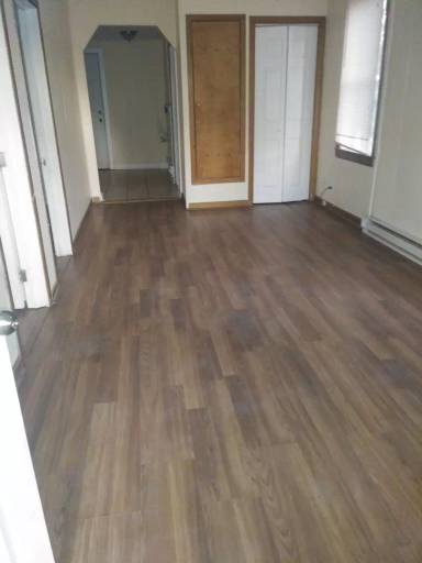 Main picture of 3320 Collins St