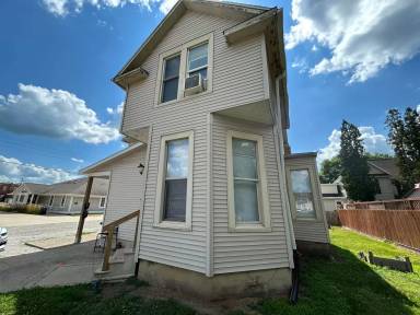 Main picture of 306 N Main St