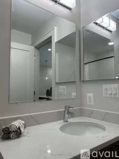 Main picture of 417 4th St SE