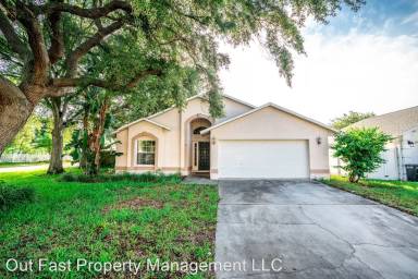 Main picture of 7093 76th St N