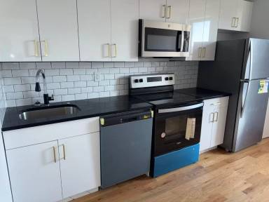 Main picture of 2592 Briggs Ave