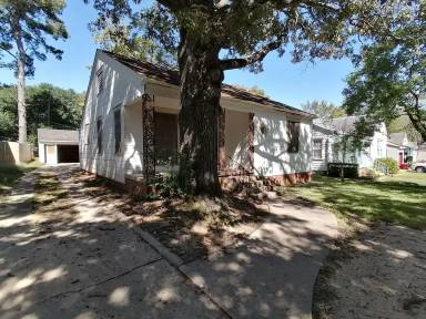 Main picture of 128 E Dalzell St