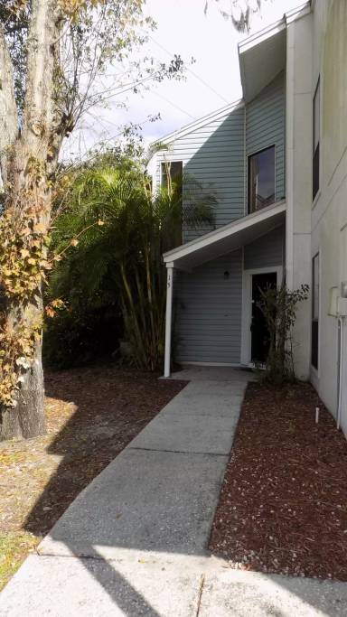 Main picture of 222 Carpenters Way