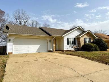 Main picture of 1305 N 30th St