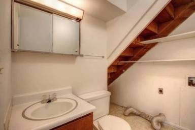 Main picture of 1004-1008 Crescent Dr Apartments