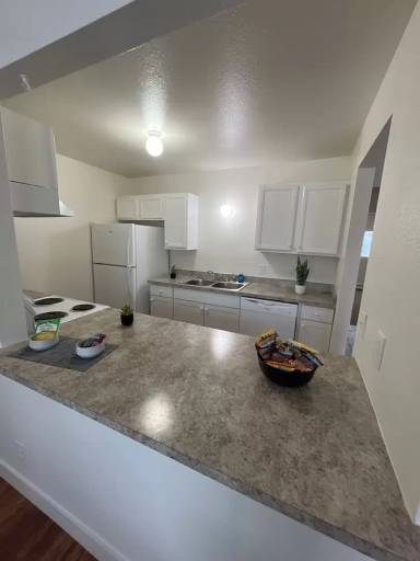 Main picture of 1221 Yarrow St