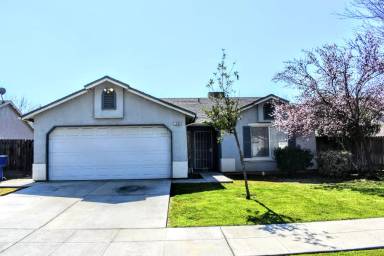 Main picture of 1589 E Santa Rosa St