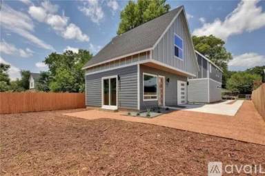 Main picture of 1125 Ebert Ave