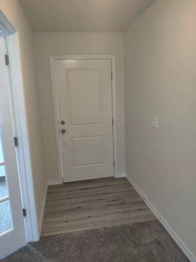 Main picture of 4636 Zircon Dr