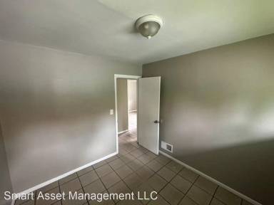 Main picture of 5671 N 60th St