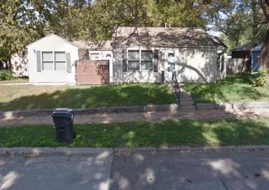 Main picture of 1004 E Oregon St