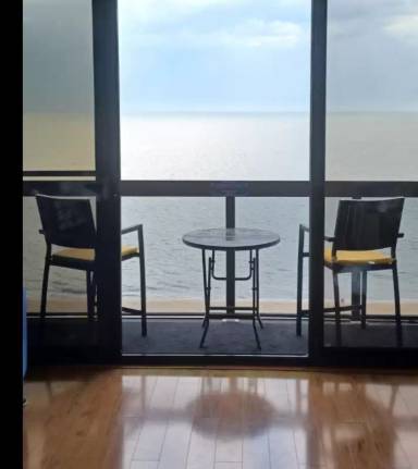 Main picture of Golden Sands Condos