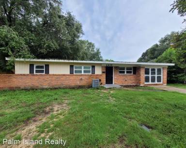 Main picture of 6413 Julia Dr