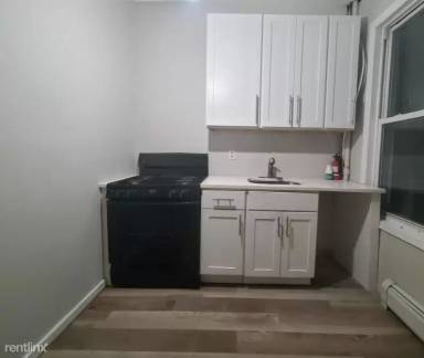 Main picture of 127 Winfield Ave
